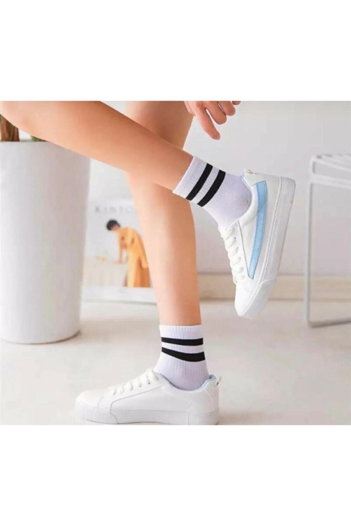 4-Pack White Unisex Athletic Socks